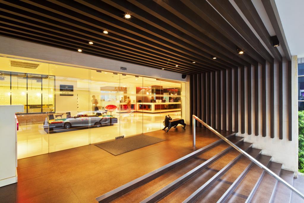 Trinity Silom Hotel Bangkok Dış mekan fotoğraf