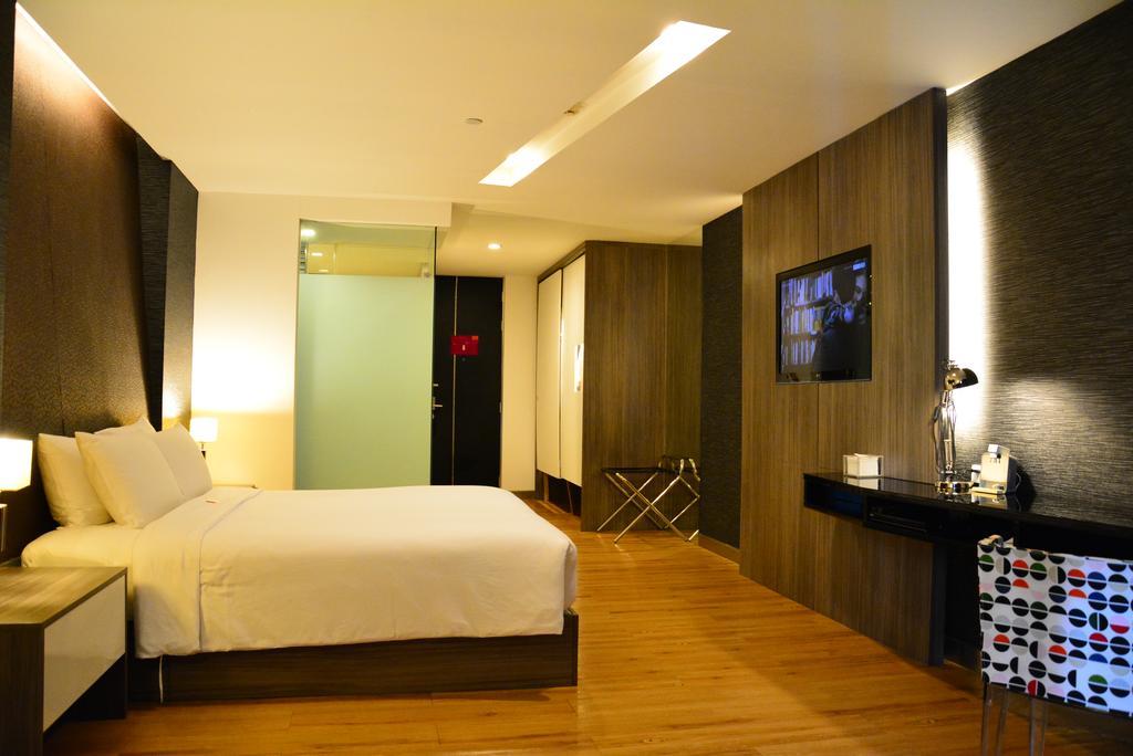 Trinity Silom Hotel Bangkok Dış mekan fotoğraf